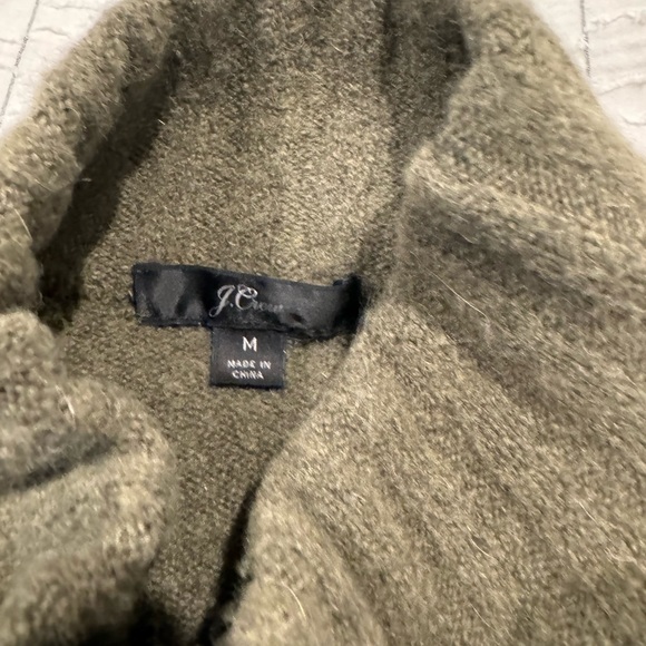 Green J Crew turtleneck - Picture 2 of 3